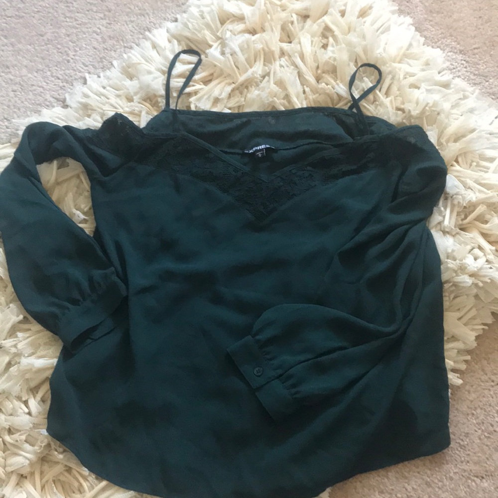 Emerald green dressy top.🎄